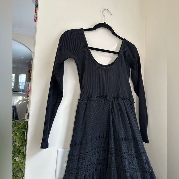 Free People Earth Angel Maxi Long-sleeve Ribbed
Dress black lace (witchy/goth) - Picture 15 of 15